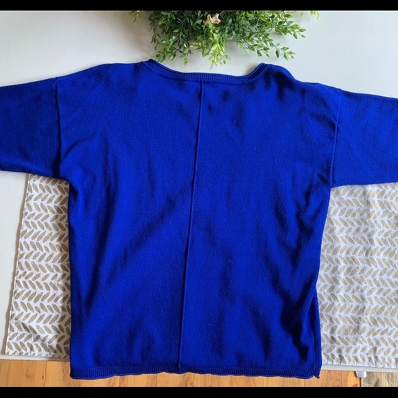 Cable and Gauge Women’s Sweater - Picture 2 of 4